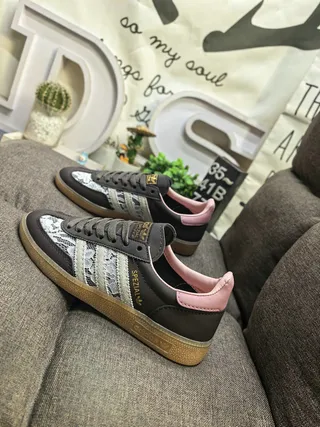 Adidas Spezial 黑色粉色蕾丝叠加生活方式运动鞋 7