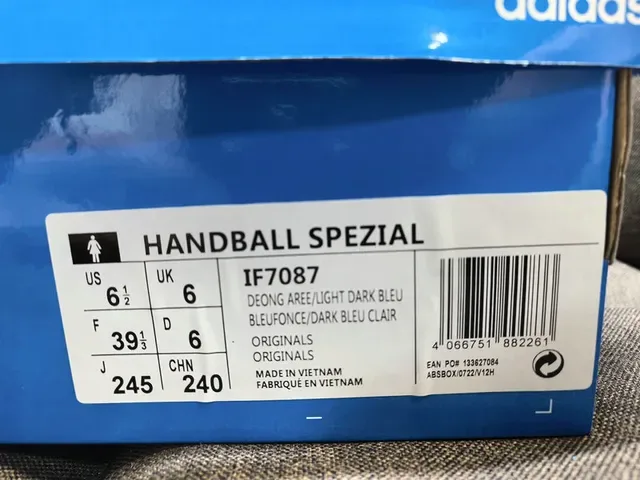 Adidas Spezial Tênis Lifestyle em Suede Azul Marinho e Off-White 2