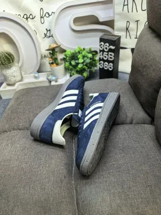 Adidas Spezial Tênis Lifestyle em Suede Azul Marinho e Off-White 6