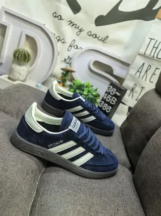 Adidas Spezial Tênis Lifestyle em Suede Azul Marinho e Off-White 9