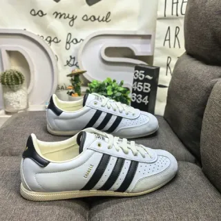 أديداس سبيزيال أبيض وأسود Lifestyle Sneakers