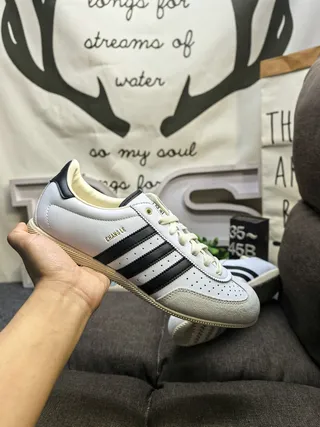 Adidas Spezial Blancos y Negros Lifestyle Sneakers 5