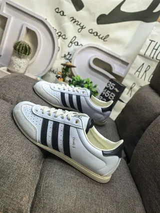 Adidas Spezial Blancos y Negros Lifestyle Sneakers 7