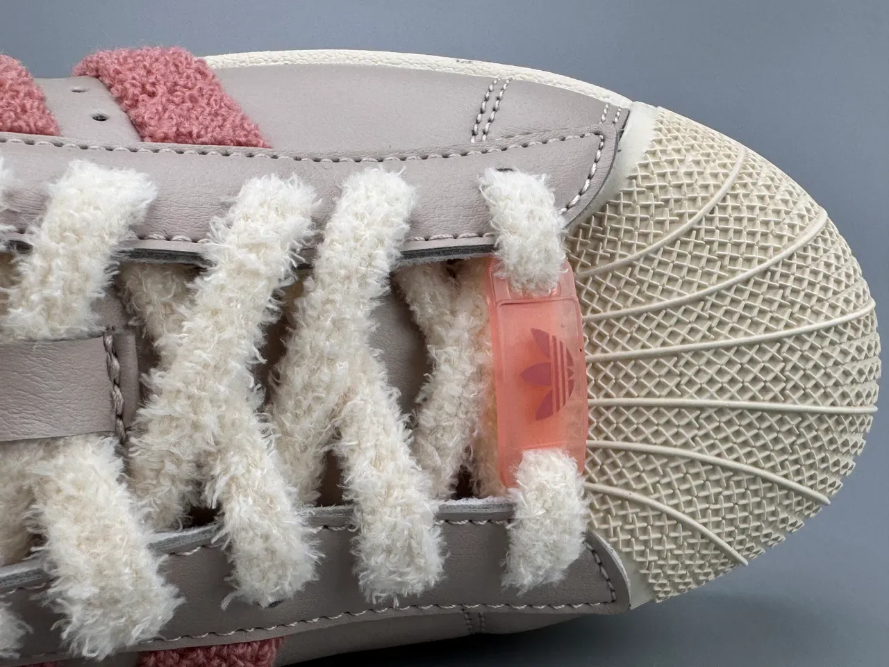 Adidas Superstar Tênis Lifestyle Beige Rosa Listras Peludas 2