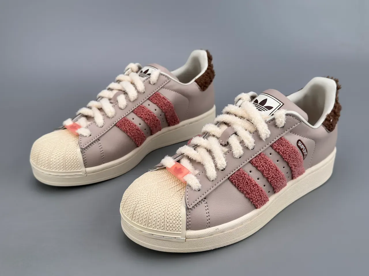 Adidas Superstar Tênis Lifestyle Beige Rosa Listras Peludas 5