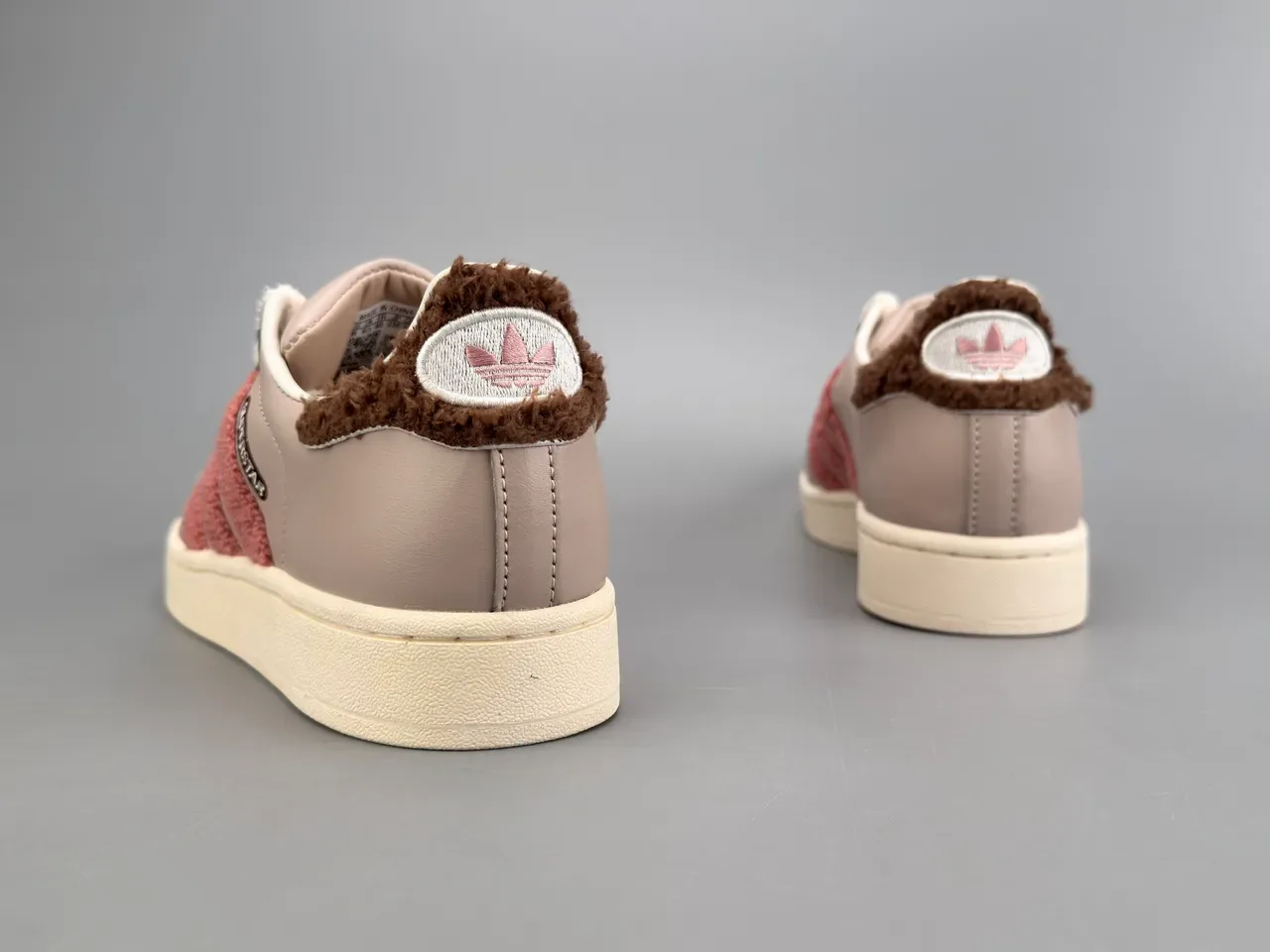 Adidas Superstar Tênis Lifestyle Beige Rosa Listras Peludas 6