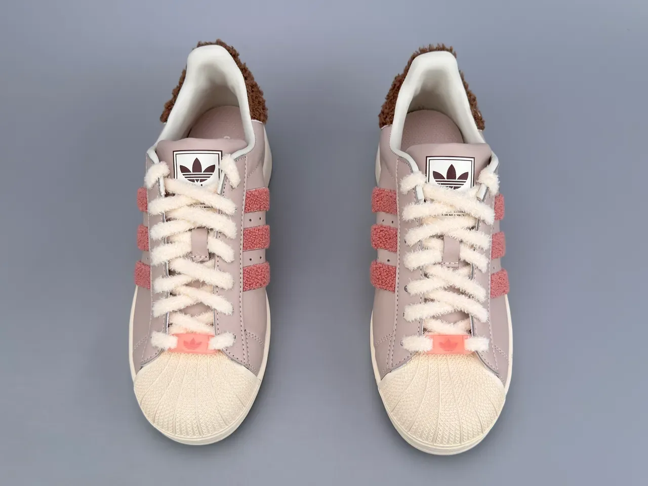 Adidas Superstar Tênis Lifestyle Beige Rosa Listras Peludas 9