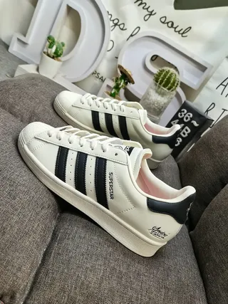 Adidas Superstar Off-White و Black أحذية رياضية للنمط الحياتي 7
