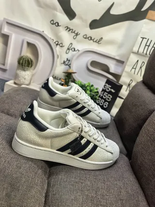 Adidas Superstar Off-White و Navy أحذية رياضية نمط حياة 9