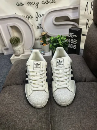 Adidas Superstar Off-White و Navy أحذية رياضية نمط حياة 10