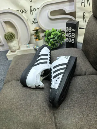 Adidas Superstar The Panda Tênis Lifestyle Branco e Preto 6