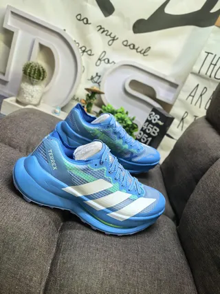 Adidas Terrex Chaussures de course Bleues et Vert Lime 9
