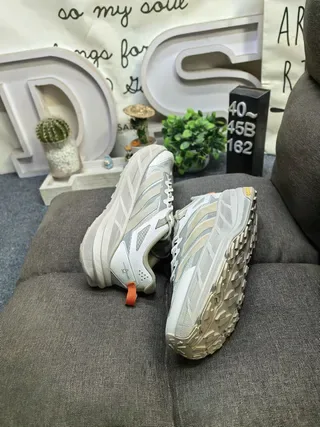 Adidas Terrex tênis de trail running leves cinza e branco cabedal em mesh com sobreposição sintética 6
