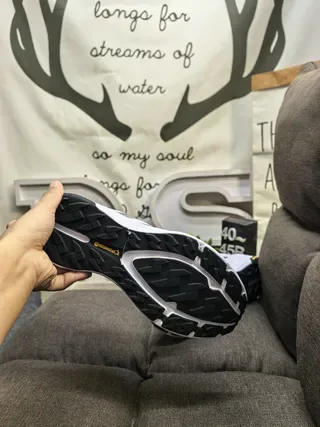 Adidas Terrex tênis de trail running leves cinza e branco cabedal em mesh com sobreposição sintética 14
