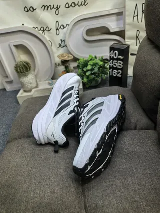 Adidas Terrex tênis de trail running leves cinza e branco cabedal em mesh com sobreposição sintética 16
