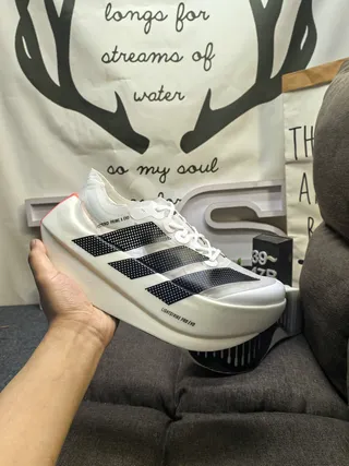 Adidas Blanco Negro Carbon-Plated Silueta de Carrera Rayas Perforadas Zapatos de Running 5