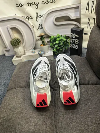 Adidas Blanco Negro Carbon-Plated Silueta de Carrera Rayas Perforadas Zapatos de Running 8