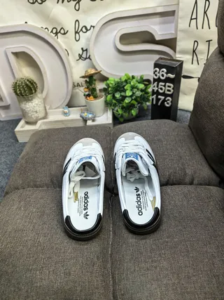 Adidas Blanco Negro Mula Slip-On Tres Rayas Loafer 8