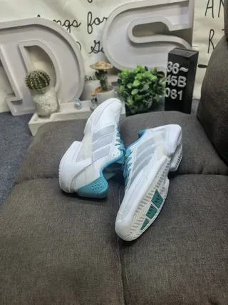 Adidas أبيض أزرق شبكة علوية تفاصيل سيان أكسنت لايف ستايل سنيكرز 6