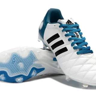 Adidas Chaussures de football avec empie en cuir matelassé blanc et bleu, trois rayures noires, pour sol ferme