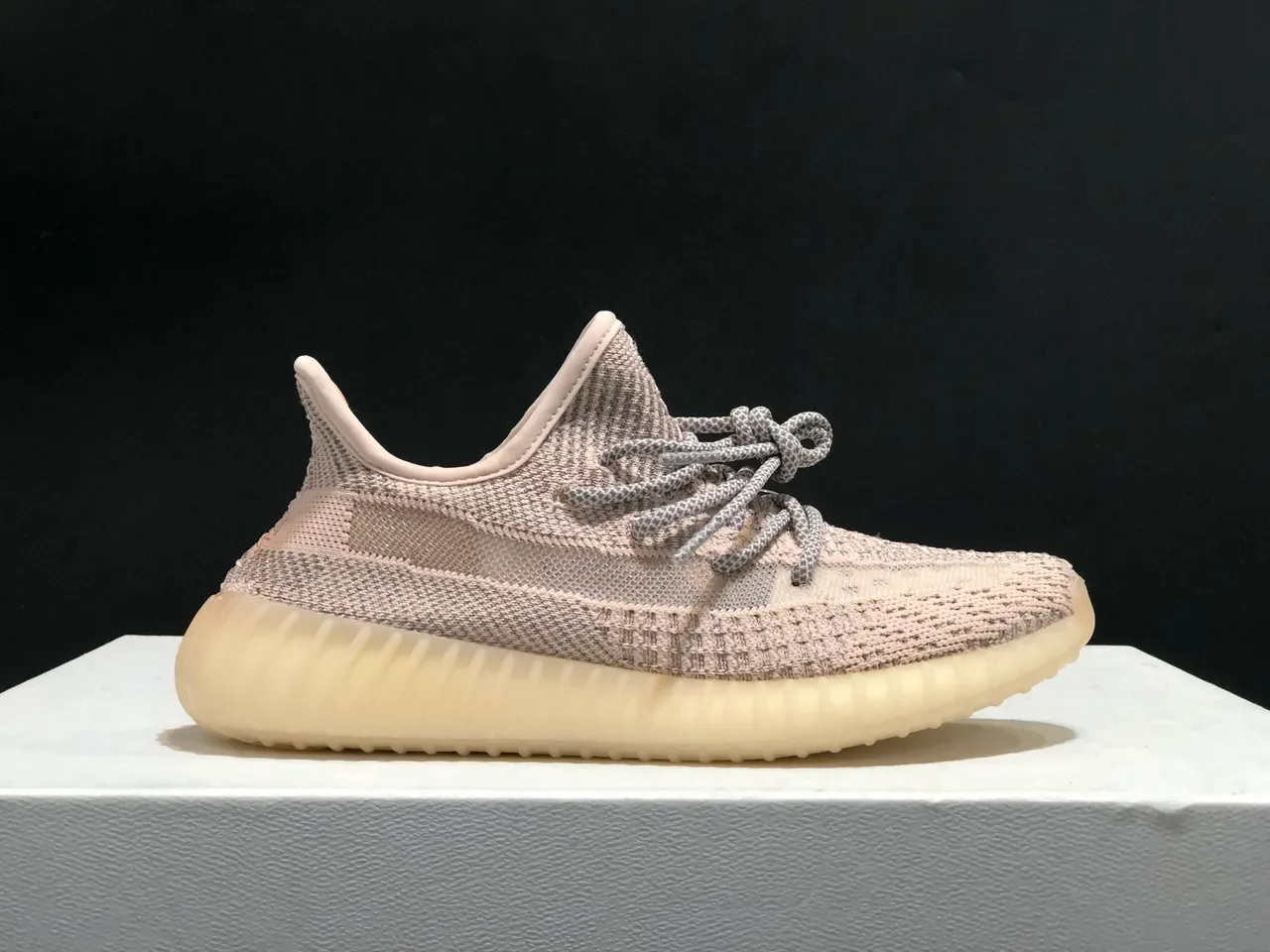 Adidas Yeezy Boost 350 ভূরা গ্রে কিনিট আপার রিবড ট্রান্সলুসেন্ট সোল লাইফস্টাইল স্নিকার্স 5