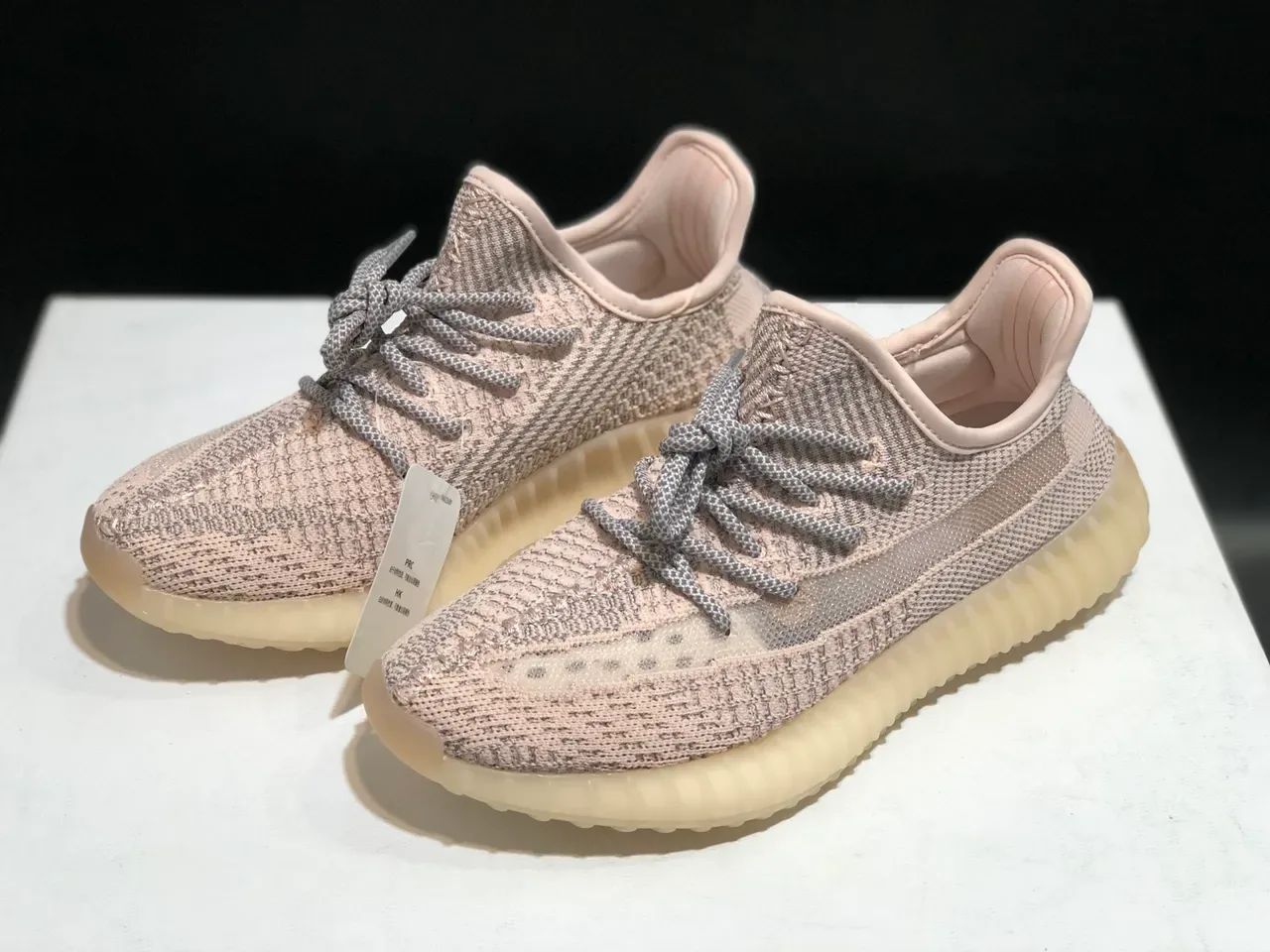 Adidas Yeezy Boost 350 ভূরা গ্রে কিনিট আপার রিবড ট্রান্সলুসেন্ট সোল লাইফস্টাইল স্নিকার্স 12