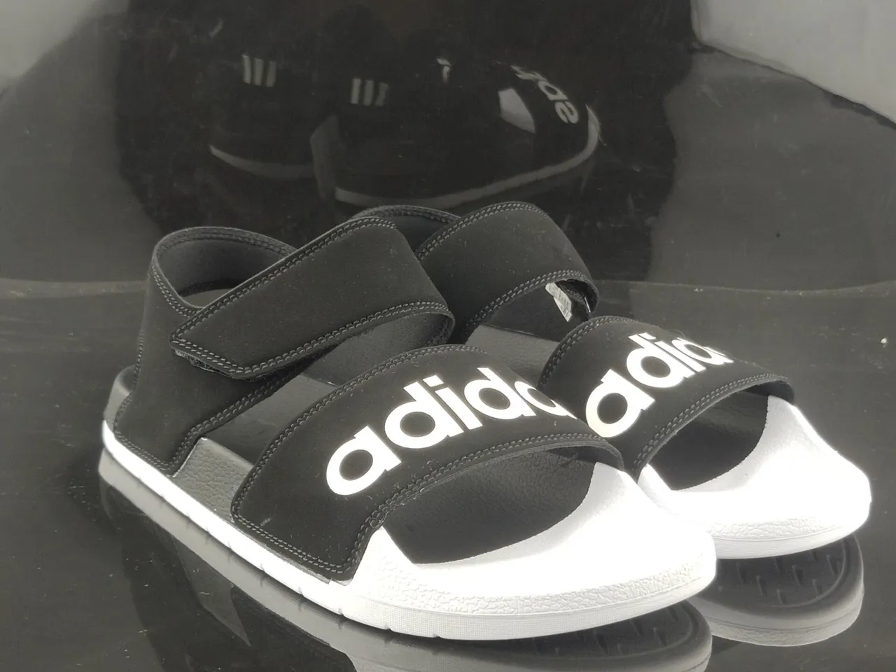 Adidas Yeezy Slide Black and White Casual Sandals 4