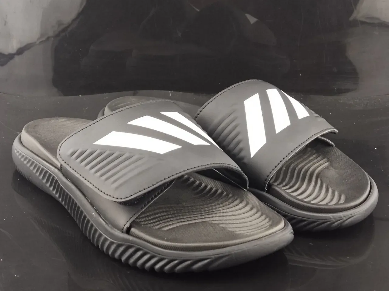 Adidas Yeezy Slide Black White Slippers 4