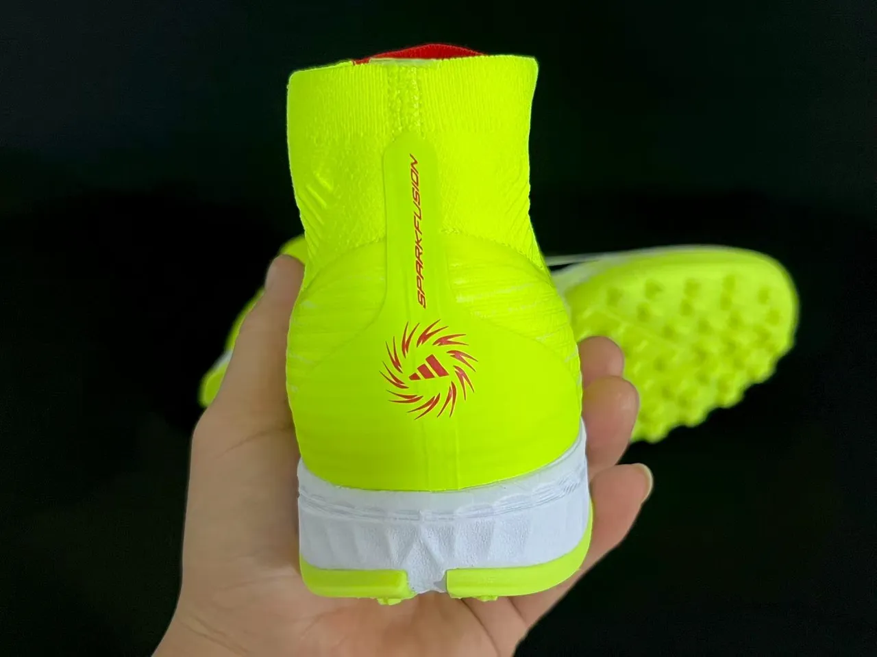 Adidas Amarelo Preto Alto-Corte Colar de Tricô Neon Parte Superior Sintética Grama Sapatos de Futebol 3