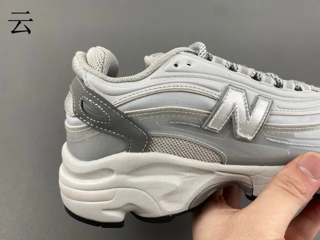 Aimé Leon Dore Gris Semelle Noire Upper Maille Synthétique en Couches Chaussures Chunky 2
