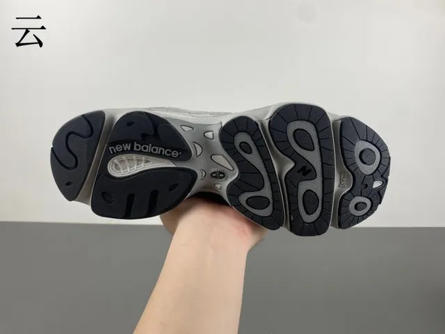 Aimé Leon Dore Gris Semelle Noire Upper Maille Synthétique en Couches Chaussures Chunky 7