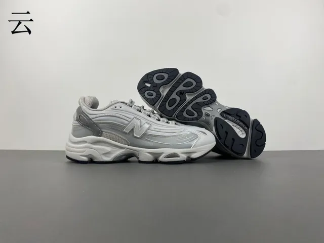 Aimé Leon Dore Gris Semelle Noire Upper Maille Synthétique en Couches Chaussures Chunky 12