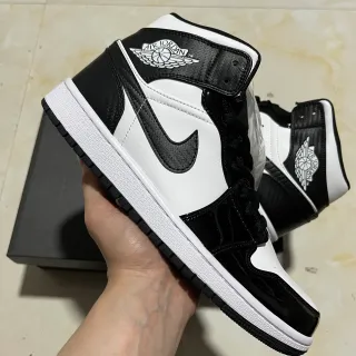 Air Jordan 1 tênis de basquete de cano alto com textura de fibra de carbono preto e branco