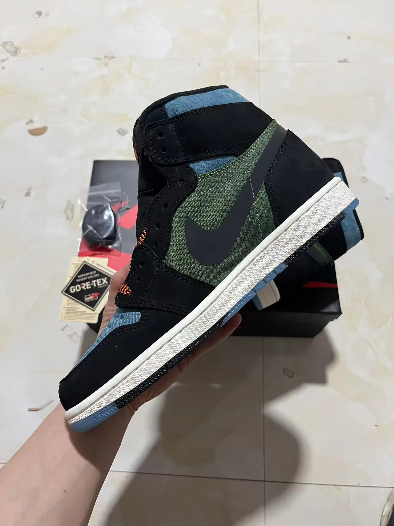 Air Jordan 1 GORE-TEX zapatillas de baloncesto oliva negro verde azulado 5