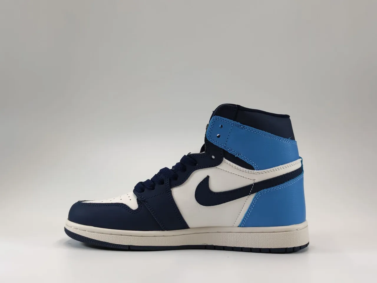 Air Jordan 1 White Navy High-Top Leather-Paneled Basketball Shoes 2