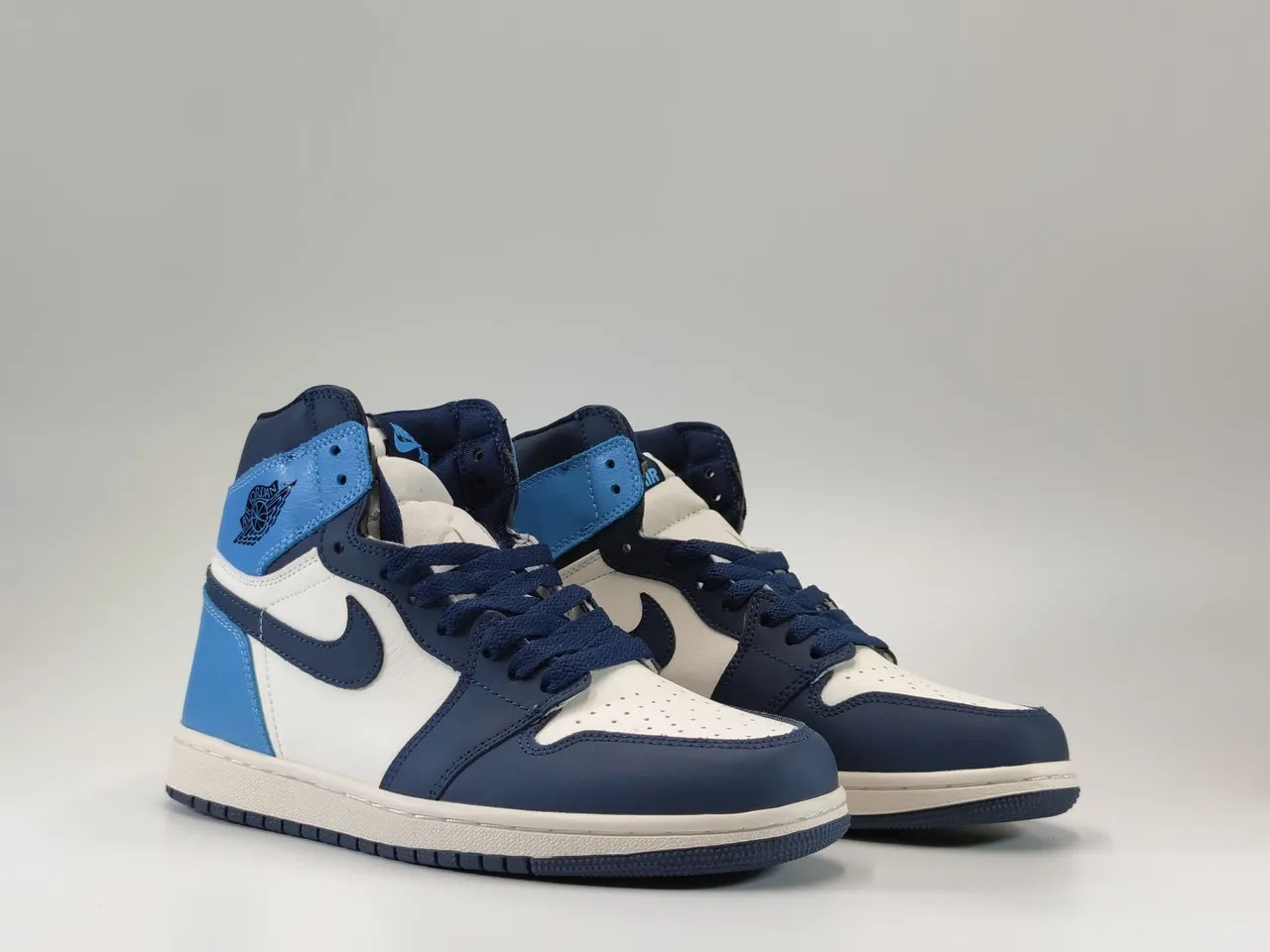 Air Jordan 1 White Navy High-Top Leather-Paneled Basketball Shoes 5