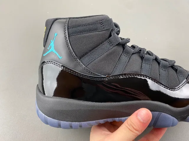 Air Jordan 11 কালো পেটেন্ট লেদার বাস্কেটবল জুতা 3
