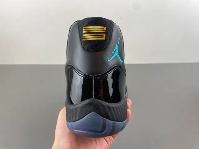 Air Jordan 11 কালো পেটেন্ট লেদার বাস্কেটবল জুতা 4