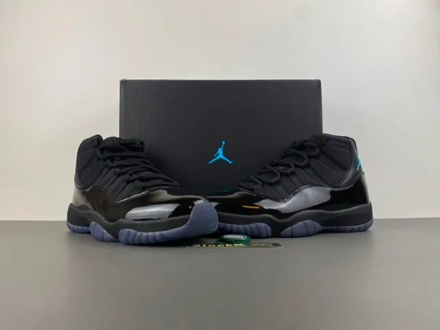 Air Jordan 11 কালো পেটেন্ট লেদার বাস্কেটবল জুতা 14