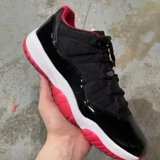 Air Jordan 11 Tênis de Basquete de Couro Patentado Preto Rosa
