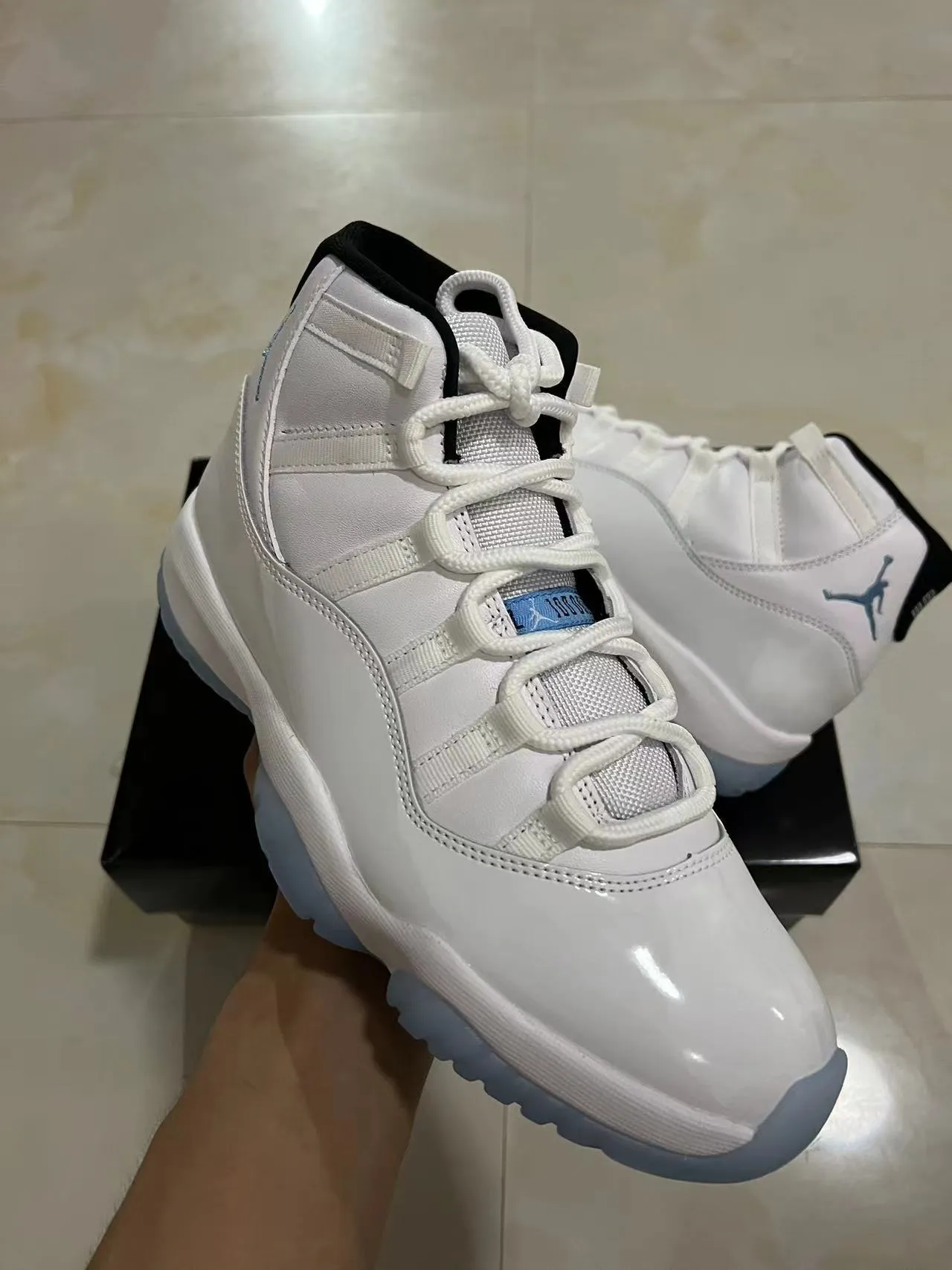Air Jordan 11 White Light Blue Basketball Shoes 2
