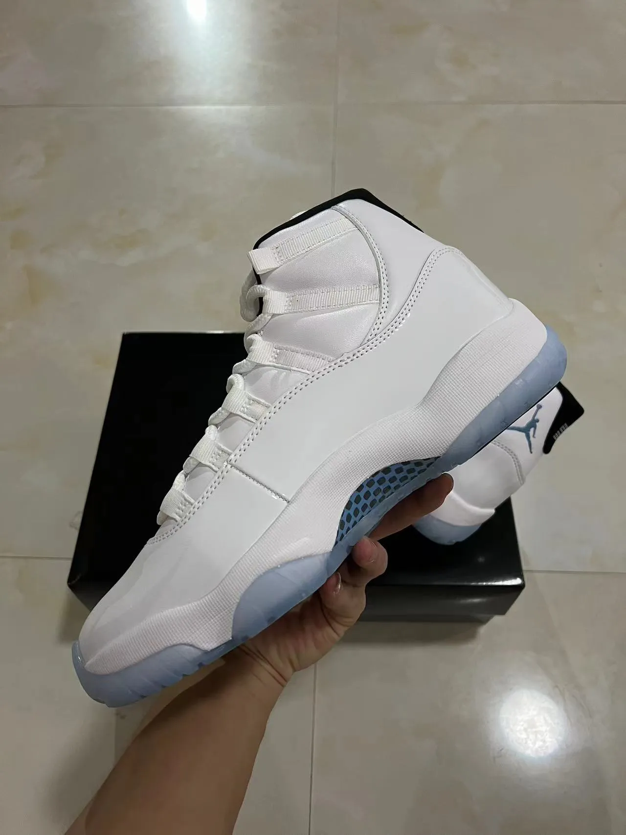 Air Jordan 11 White Light Blue Basketball Shoes 5