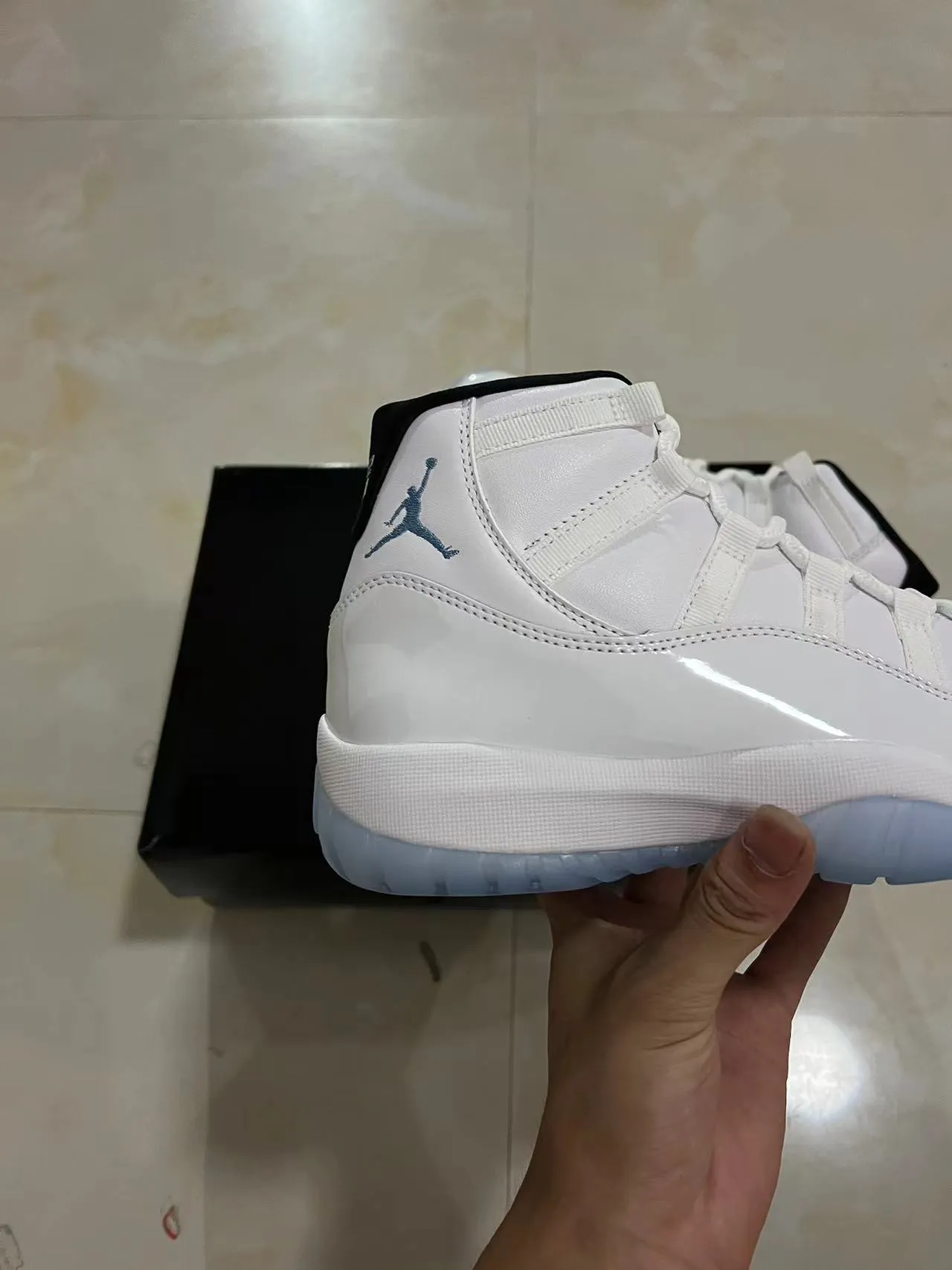 Air Jordan 11 White Light Blue Basketball Shoes 7