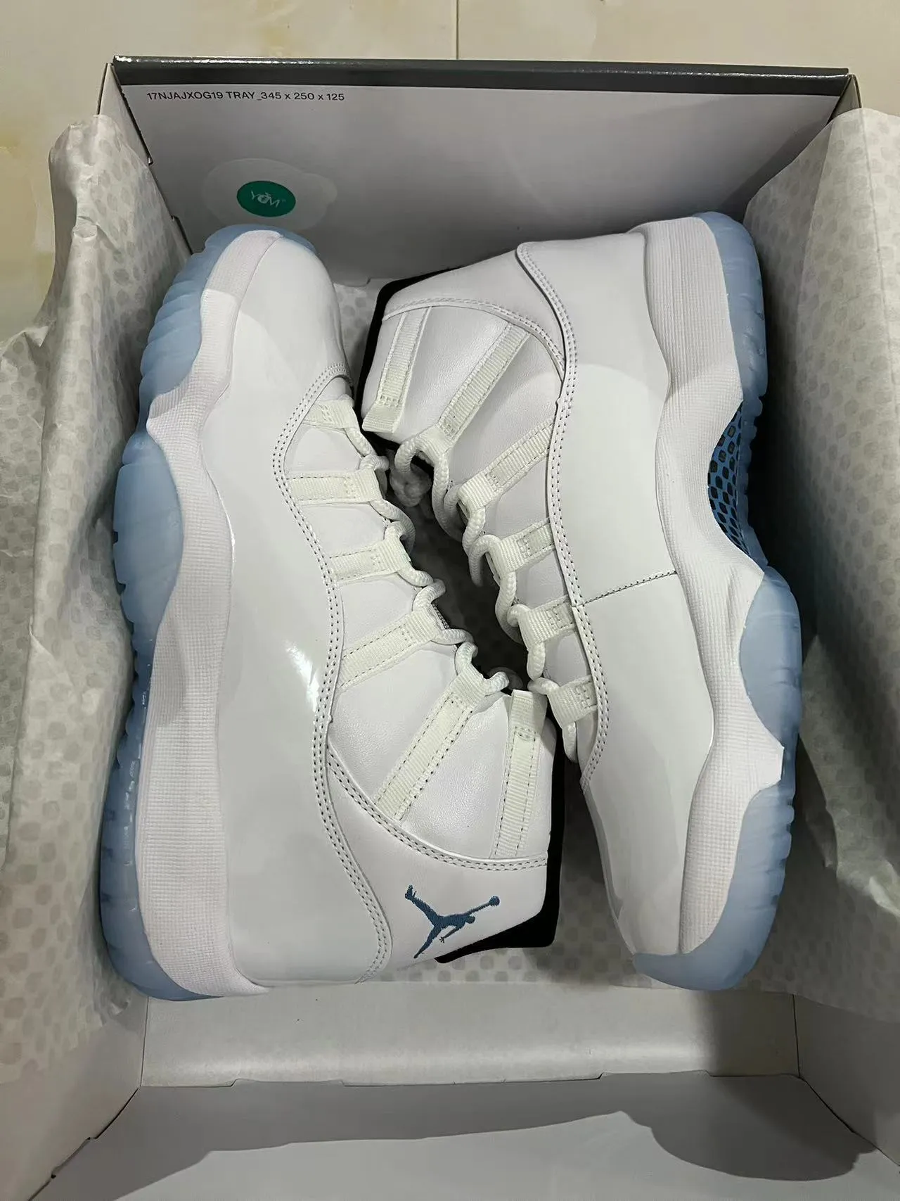 Air Jordan 11 White Light Blue Basketball Shoes 9