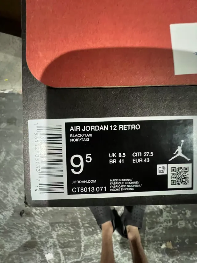 Tênis de basquete Air Jordan 12 Jumpman preto e amarelo 10