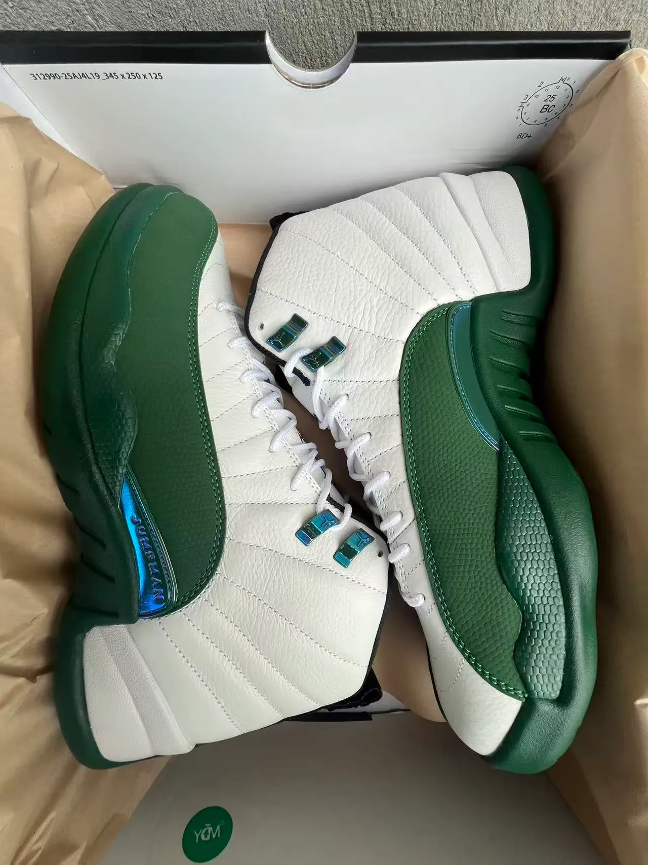 Air Jordan 12 White and Green বাস্কেটবল জুতা 9