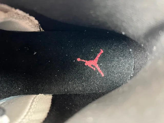 Air Jordan 12 Blanc Noir Or Chaussures de Basketball 7