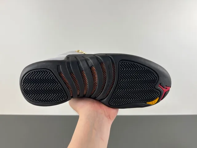 Air Jordan 12 Blanc Noir Or Chaussures de Basketball 10