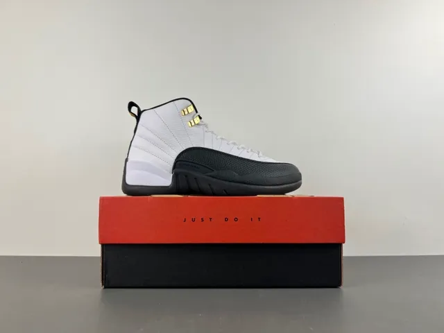 Air Jordan 12 Blanc Noir Or Chaussures de Basketball 16