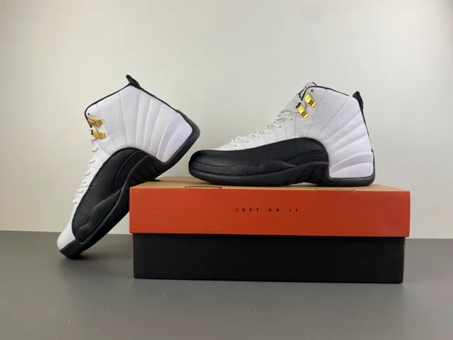 Air Jordan 12 blanco negro dorado Lace Lock zapatos de baloncesto 15